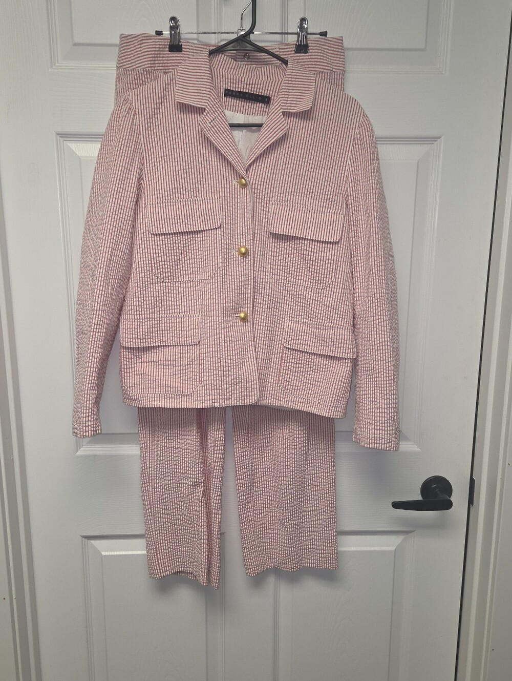 Perry Ellis women's size 8 seersucker suit (blazer and pants)
